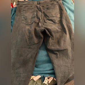 American Eagle mom jeans